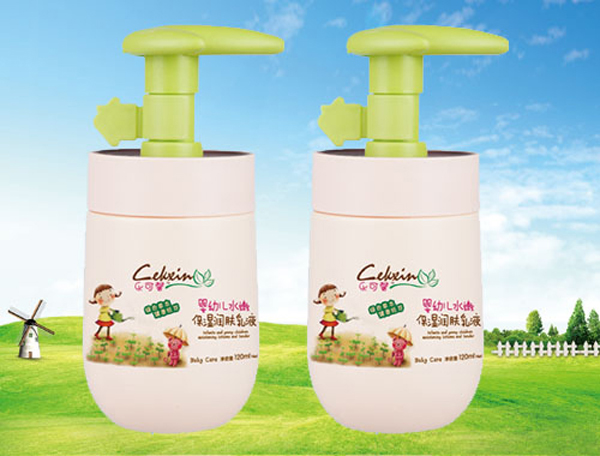 樂可馨嬰幼兒水嫩保濕潤膚乳液.jpg 樂可馨嬰幼兒水嫩保濕潤膚乳液.jpg