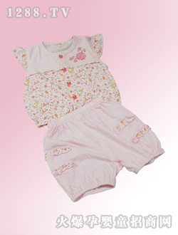 安嬰寶粉紅套裝